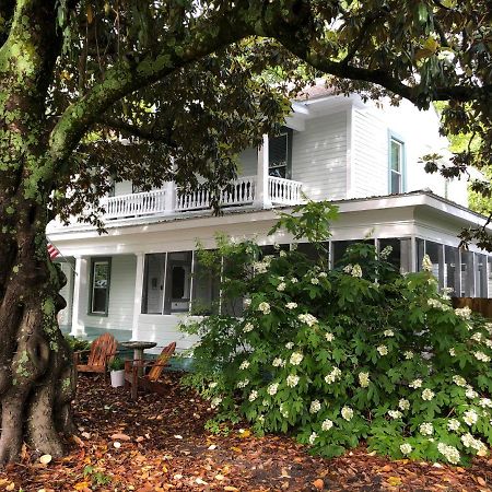 Magnolia House & Gardens B&B Clover Exterior photo